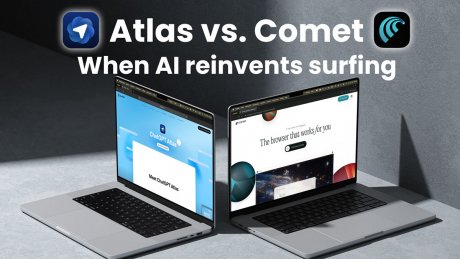 Zwei Laptops zeigen die Browser ChatGPT Atlas und 